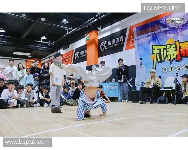 街舞战术解析：上海街舞队如何构建全方位压制体系与战斗策略